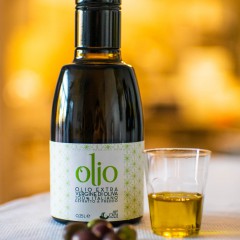 Oil Line: AgriOlea exclusive extra virgin olive oil blend
